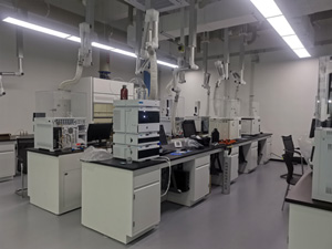 全钢仪器台03